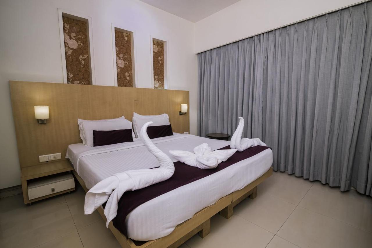 Hotel Monarch Guestline In Midc Rabale, Navi Mumbai Zewnętrze zdjęcie
