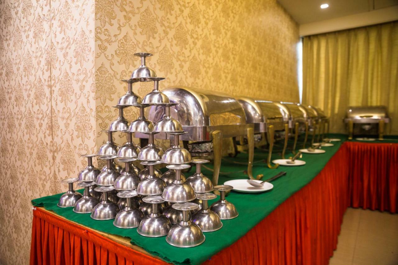 Hotel Monarch Guestline In Midc Rabale, Navi Mumbai Zewnętrze zdjęcie