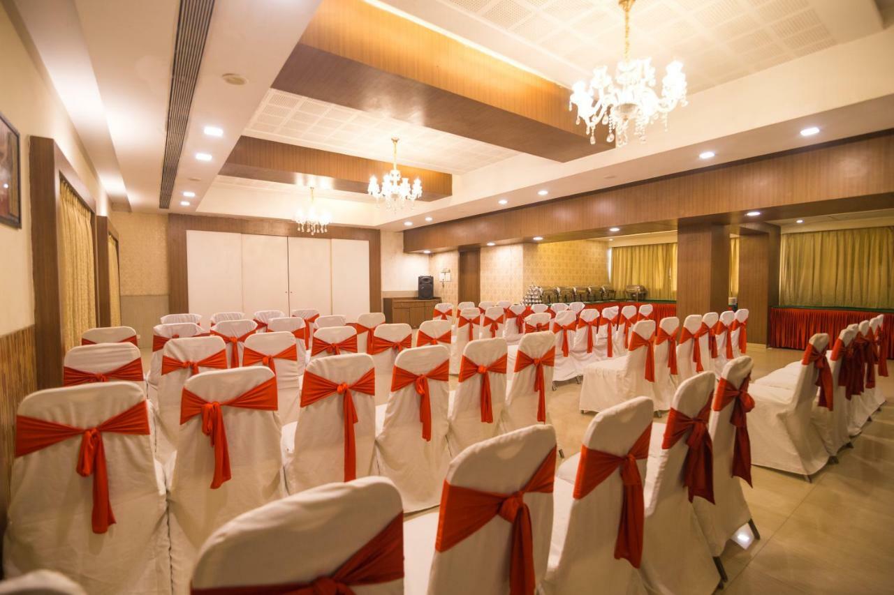 Hotel Monarch Guestline In Midc Rabale, Navi Mumbai Zewnętrze zdjęcie