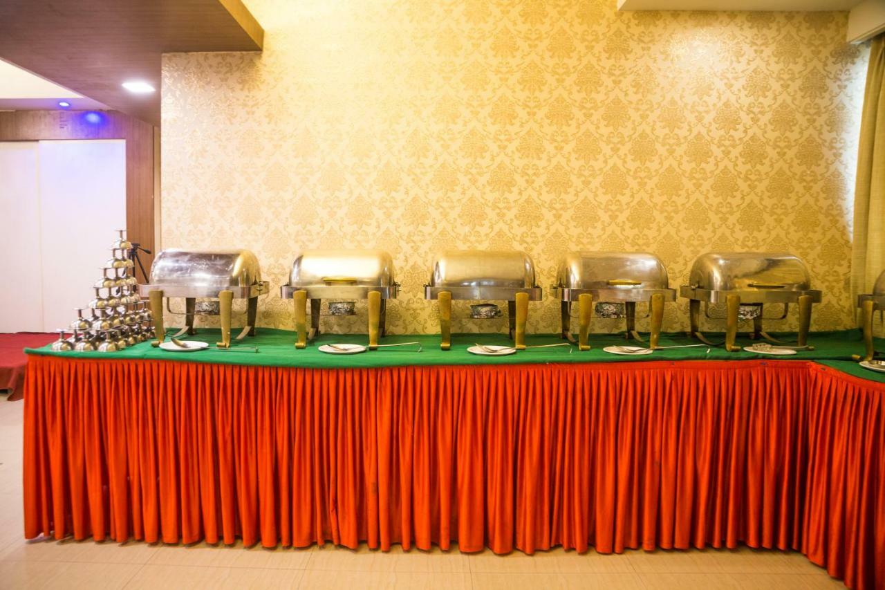 Hotel Monarch Guestline In Midc Rabale, Navi Mumbai Zewnętrze zdjęcie